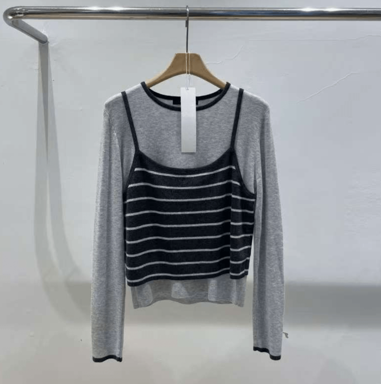 韓國直送Striped Overlay Top HLY & CHOCCICO