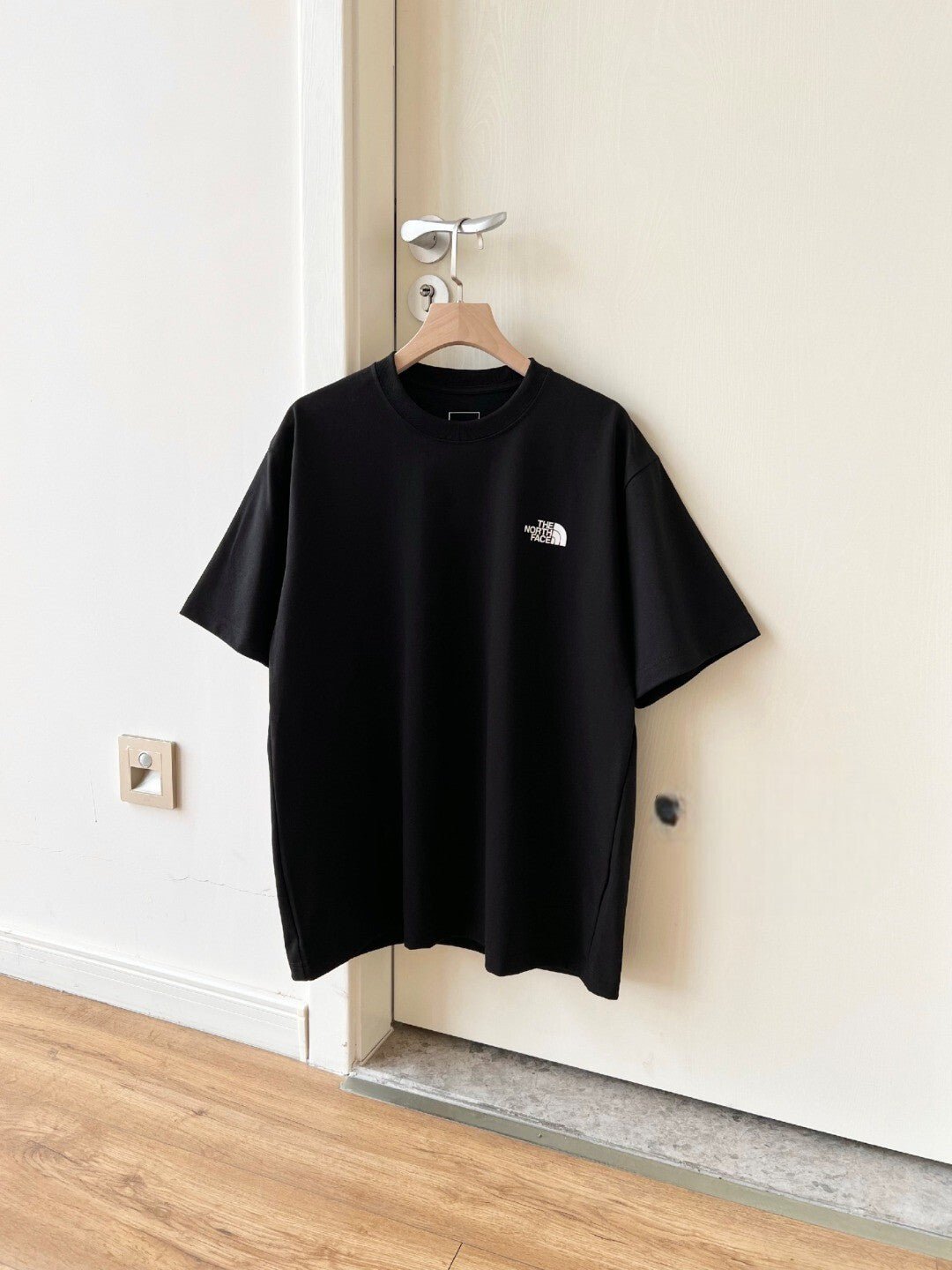 TNF Back Square Traverse Tee - HLY & CHOCCICO