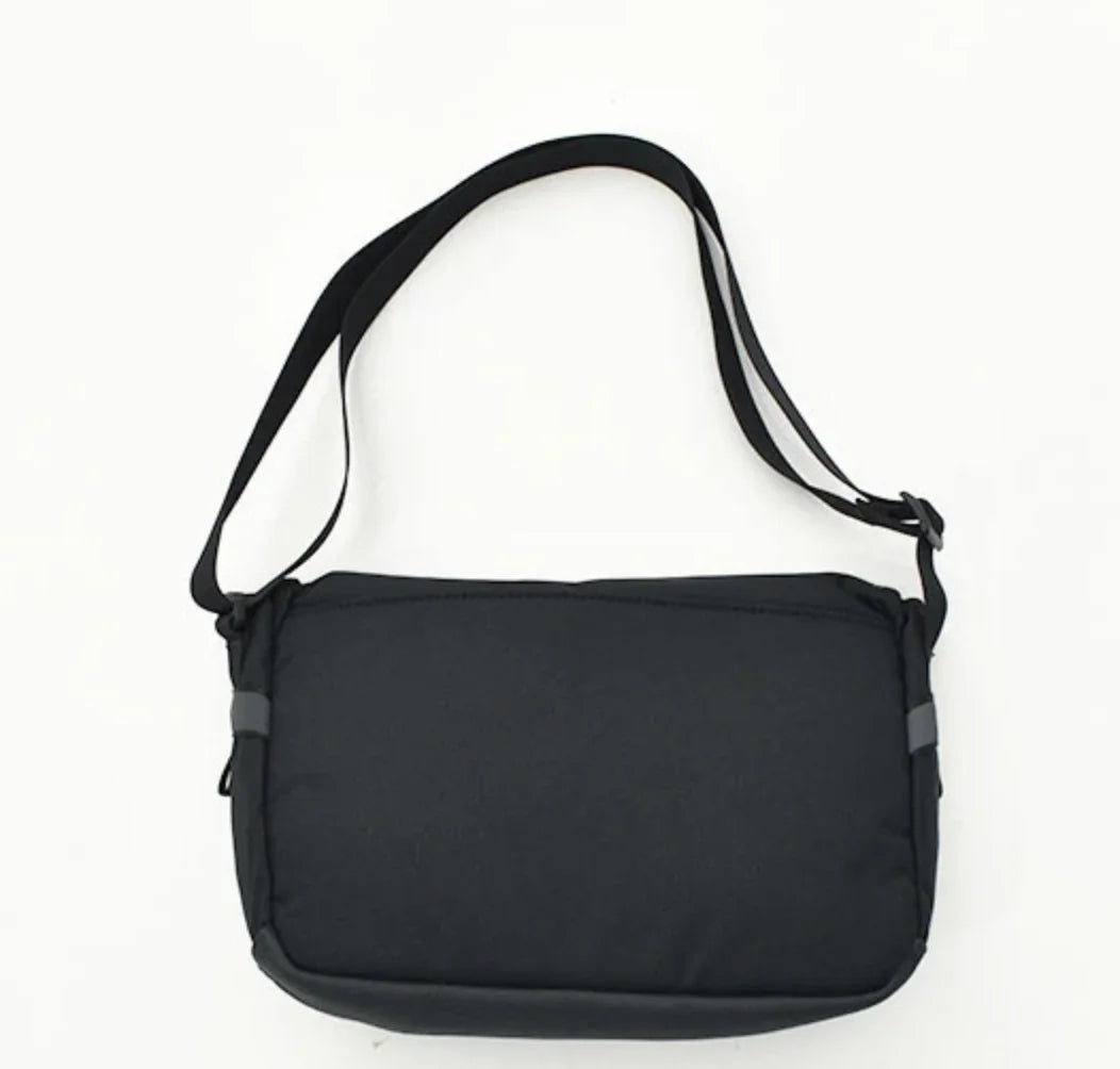 日本直送TNF K Shoulder Pouch Crossbody Bag - HLY &amp; CHOCCICO