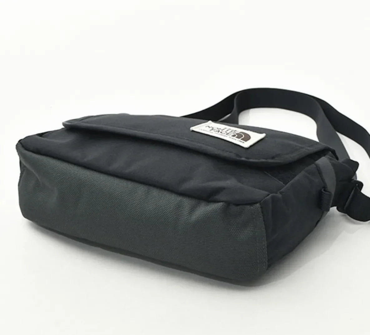 日本直送TNF K Shoulder Pouch Crossbody Bag - HLY &amp; CHOCCICO