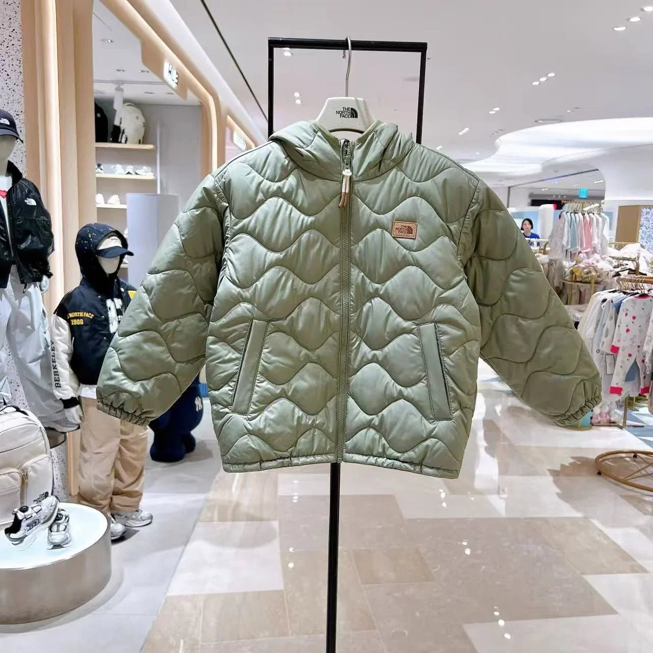 TNF Kids Milo Hoodies Eco 輕身夾棉帶帽防風保暖外套 🌟貨期 : 3至4星期 - HLY &amp; CHOCCICO