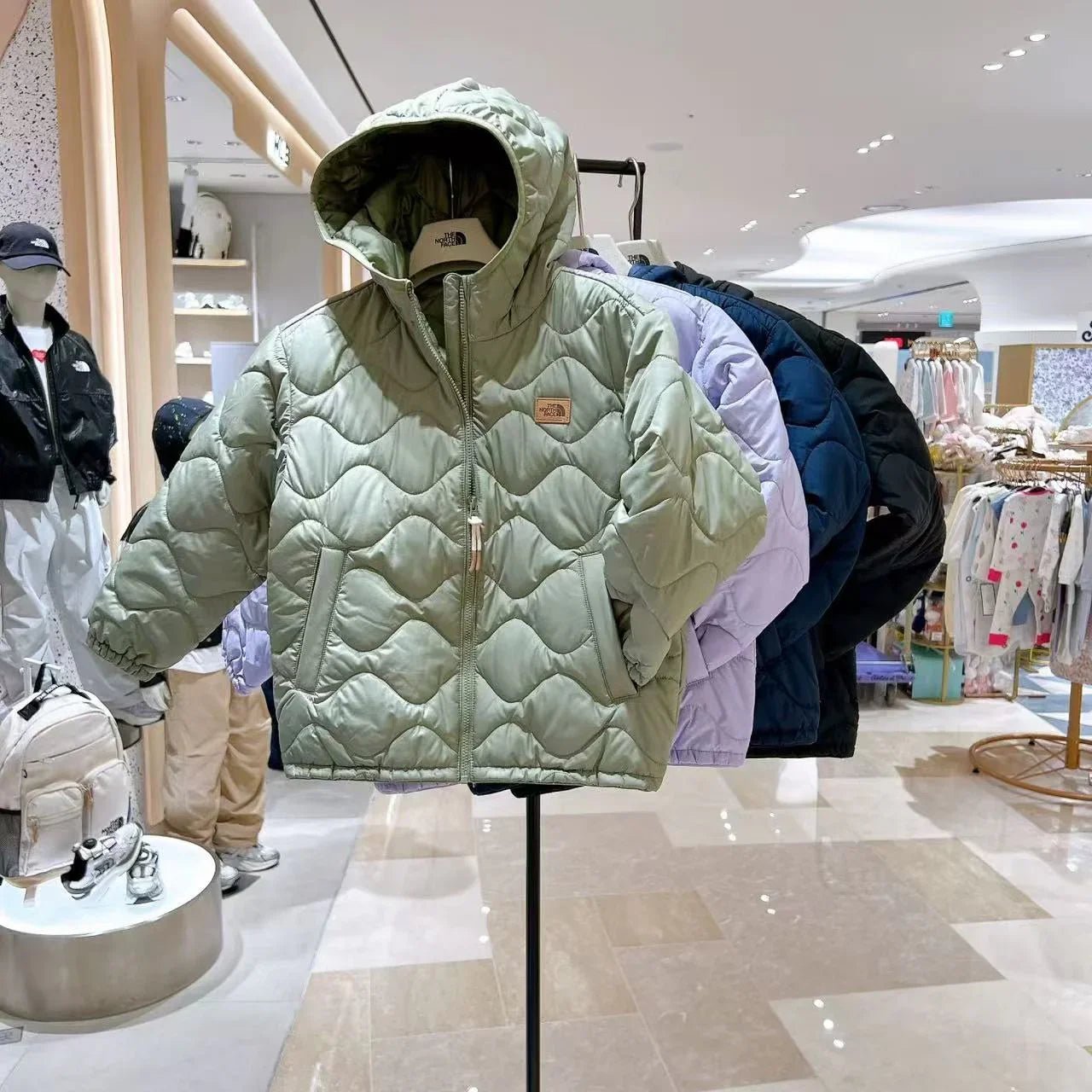 TNF Kids Milo Hoodies Eco 輕身夾棉帶帽防風保暖外套 🌟貨期 : 3至4星期 - HLY &amp; CHOCCICO