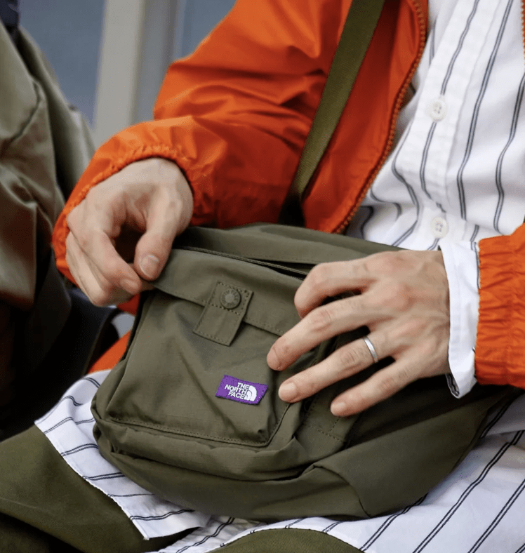 TNF PURPLE LABEL Mountain Wind Shoulder Bag | N24FO056 - HLY & CHOCCICO