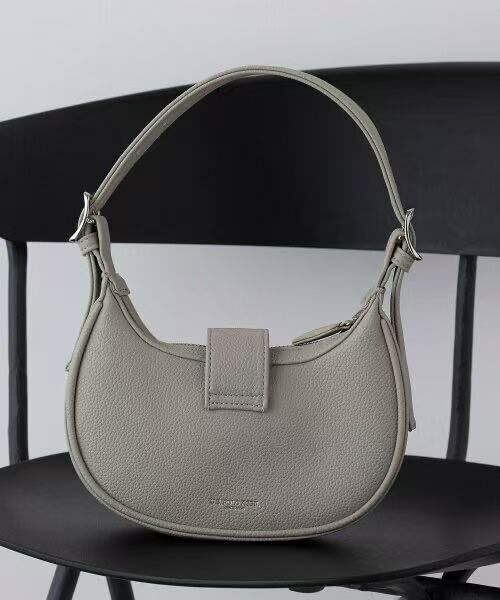日本直送🌟U.S. POLO ASSN.Half Moon Shoulder Bag 🌟 - HLY & CHOCCICO