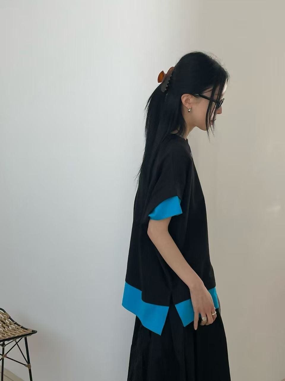 韓國直送Vibrant Trim T-Shirt - HLY &amp; CHOCCICO