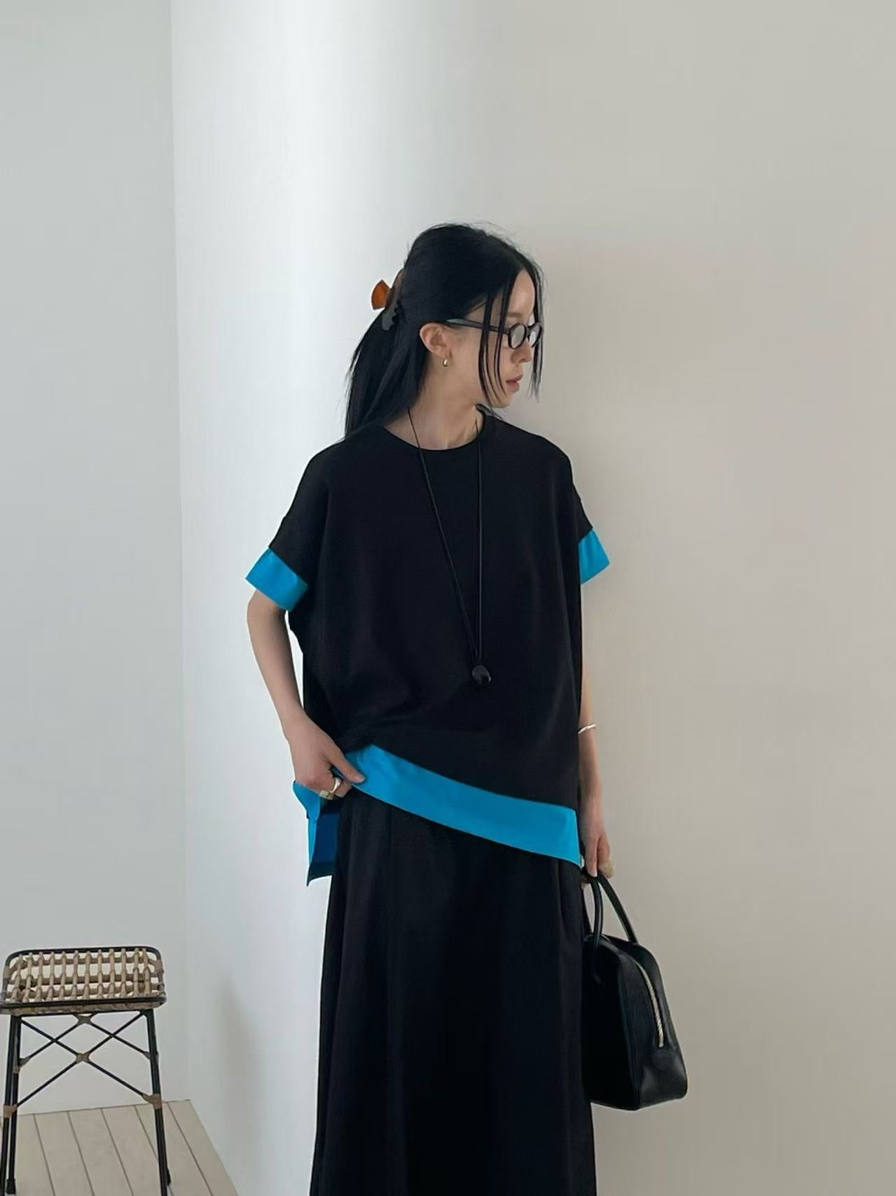 韓國直送Vibrant Trim T-Shirt - HLY &amp; CHOCCICO