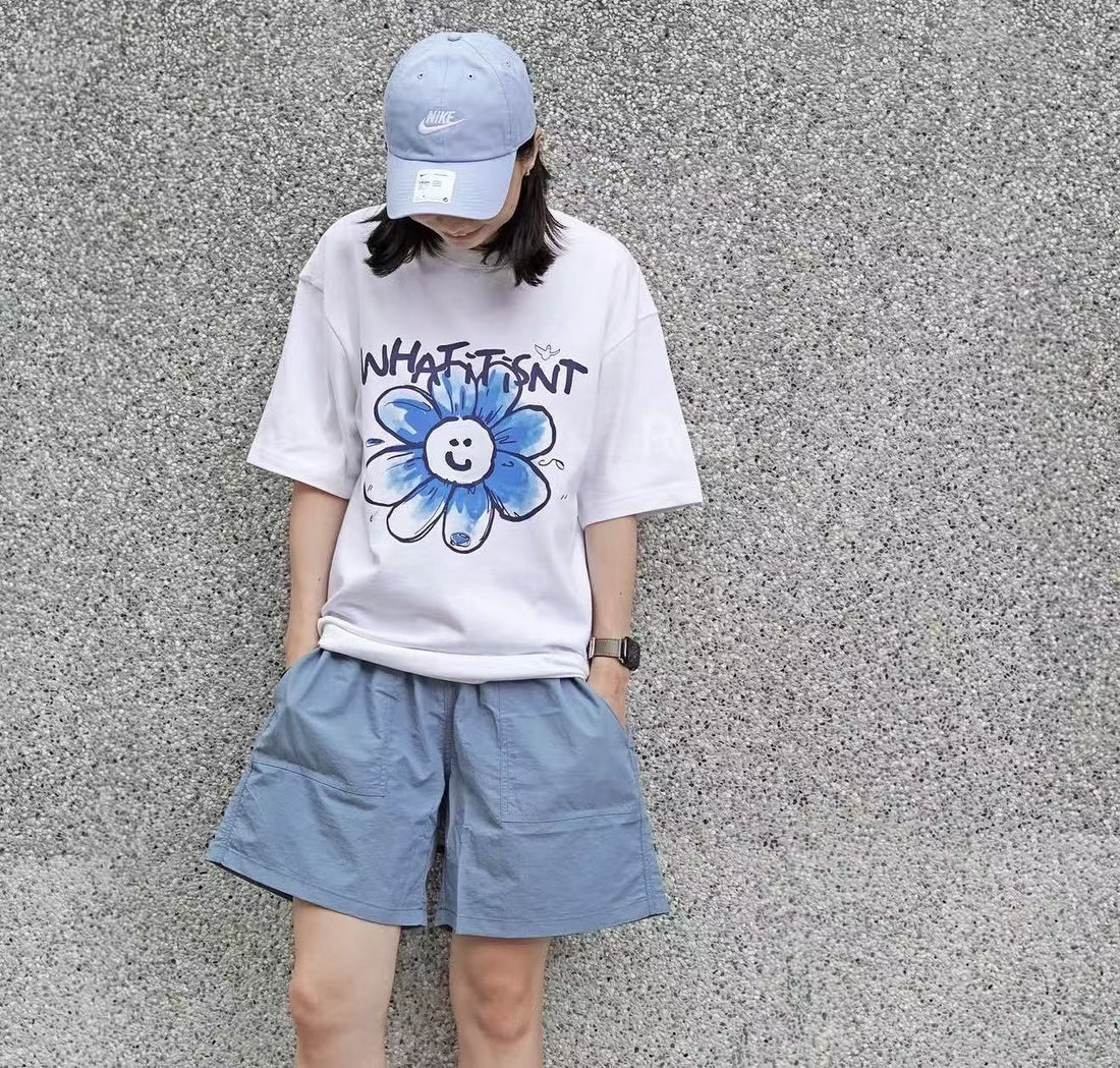 韓國直送What it isNt Flory Graphic Tee - HLY &amp; CHOCCICO