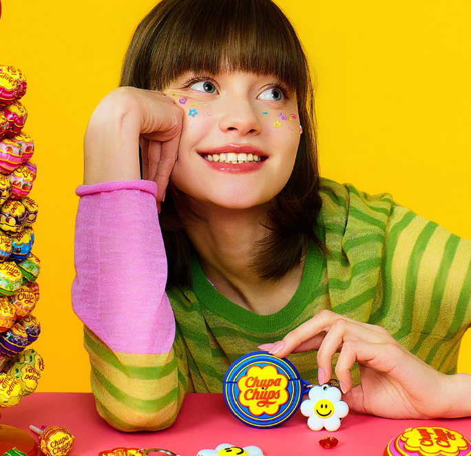 韓國直送Wiggle Wiggle ✖️ Chupa Chups AirPods Case ( 2色 ) - HLY &amp; CHOCCICO